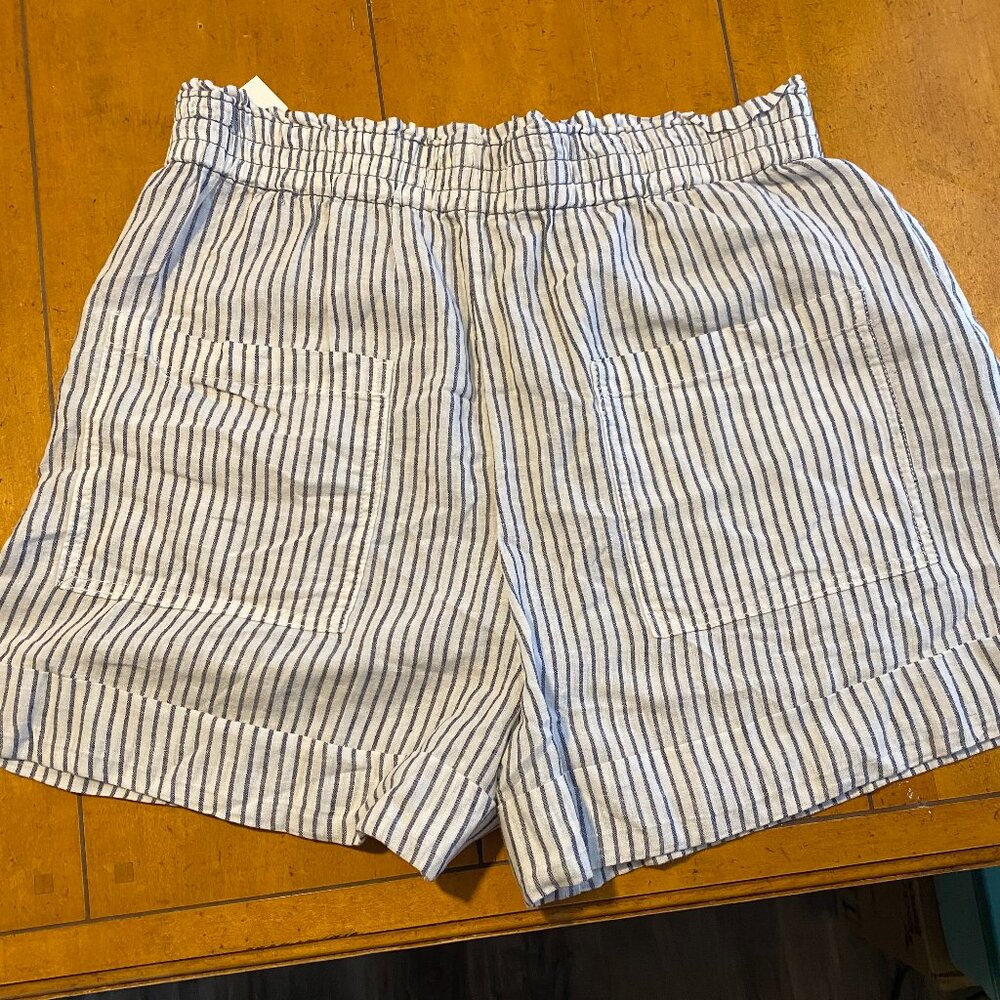 Zara  beige Shorts